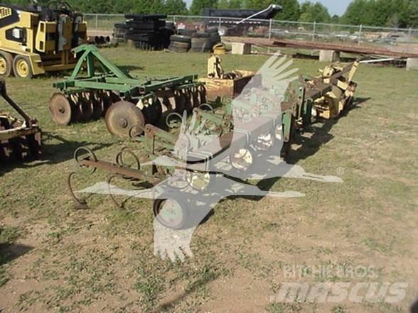 Baker 6R Row crop cultivators
