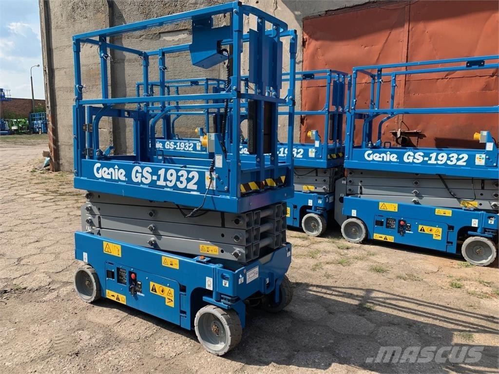 Genie 1932 Scissor lifts
