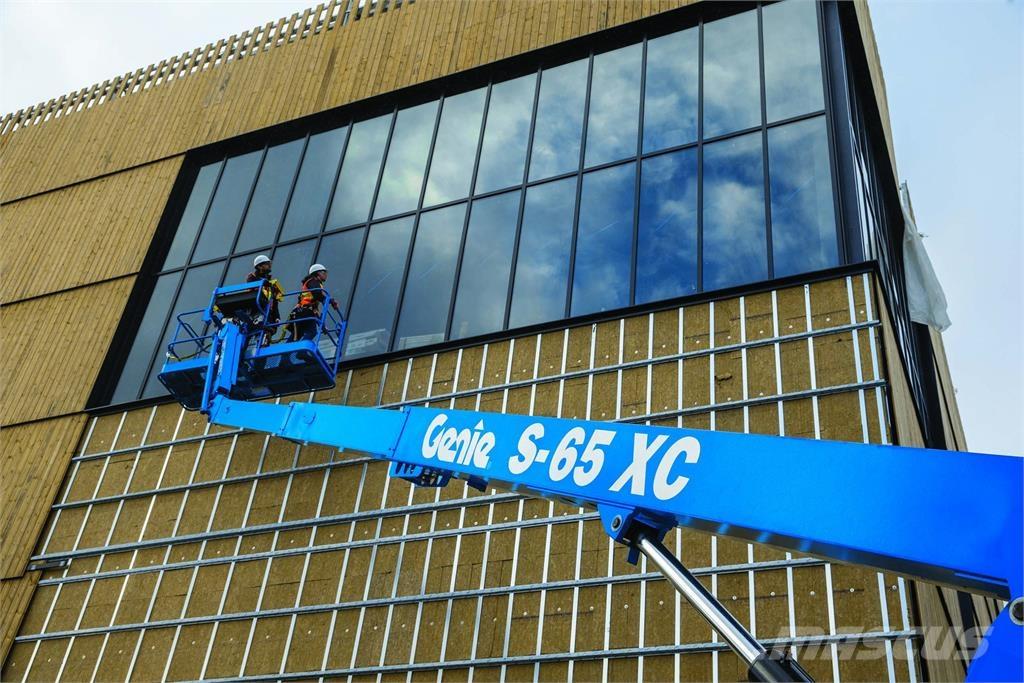 Genie S-65 XC Telescopic boom lifts