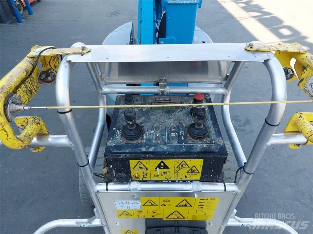 Genie Z-33/18 Articulated boom lifts