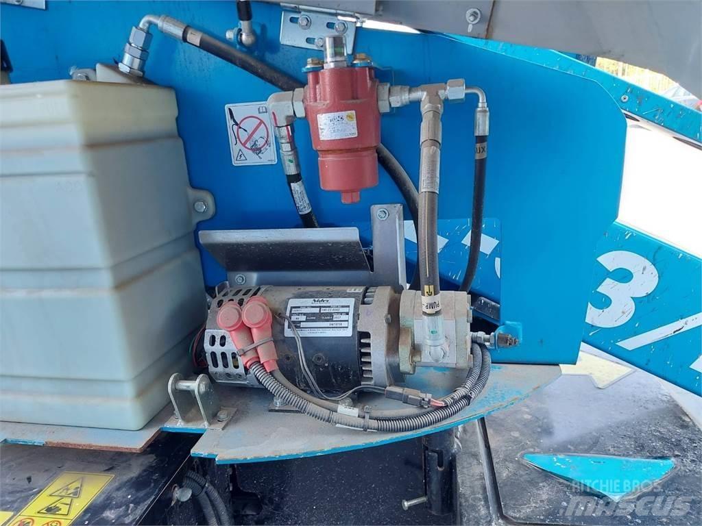 Genie Z-33/18 Articulated boom lifts