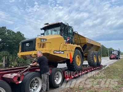 CAT 725 04A Articulated Haulers