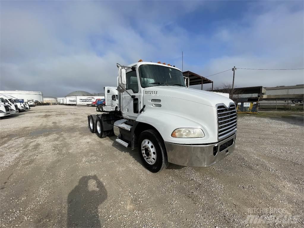 Mack CXU613 Truck Tractor Units