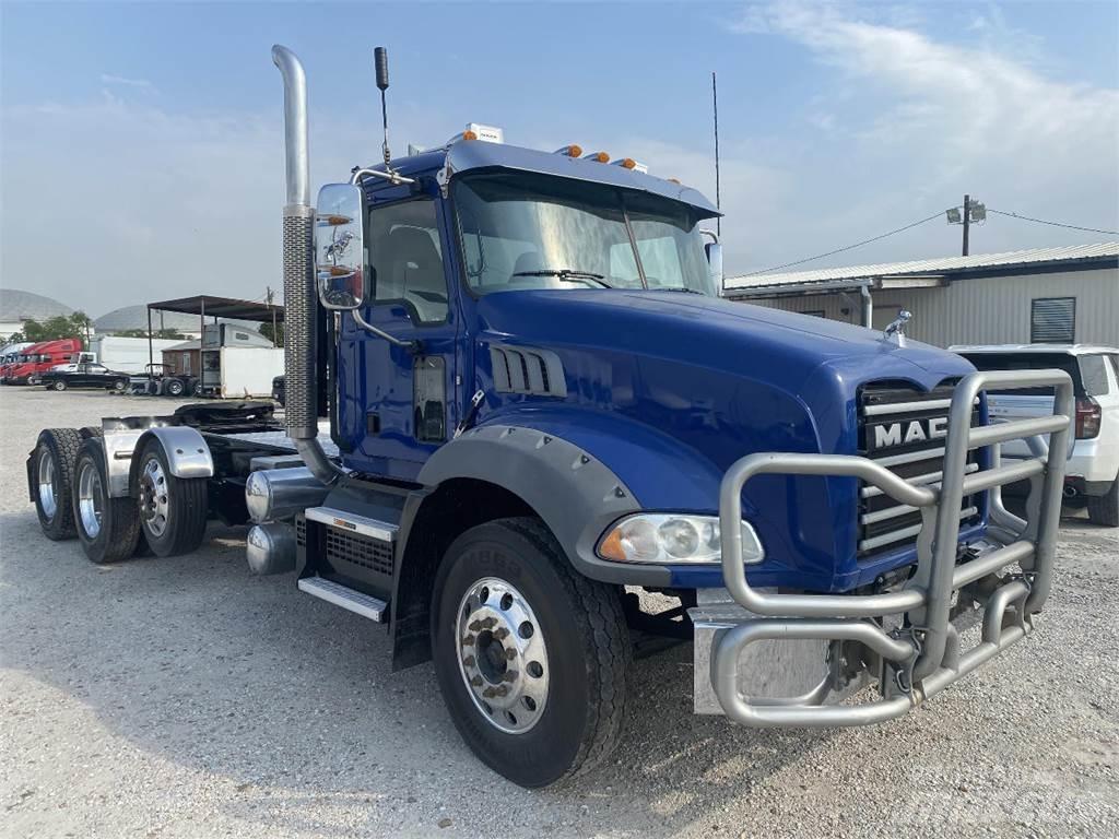 Mack GRANITE Truck Tractor Units