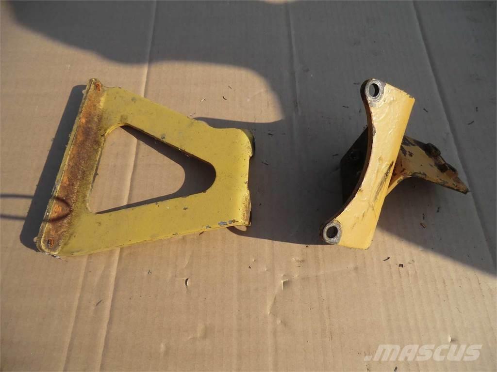 CAT 988F I Chassis and suspension