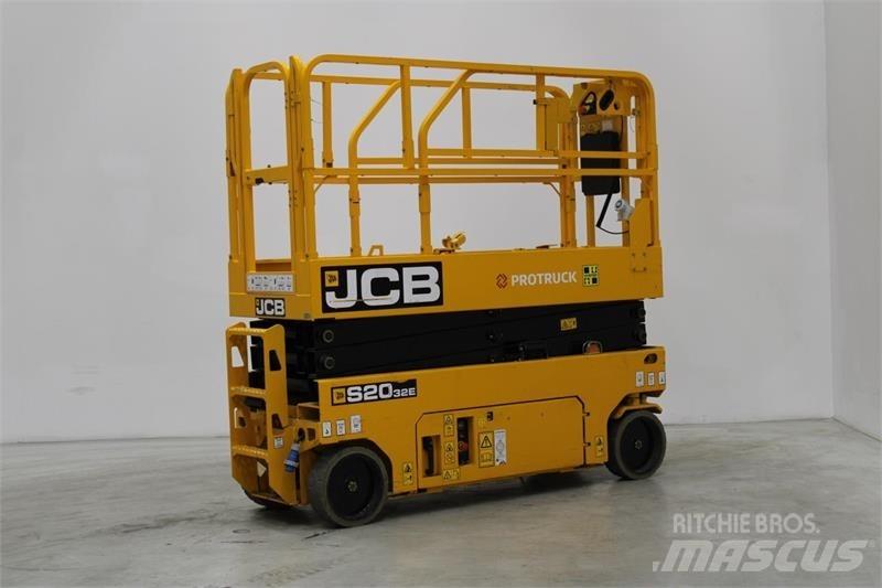 JCB S2032E Scissor lifts