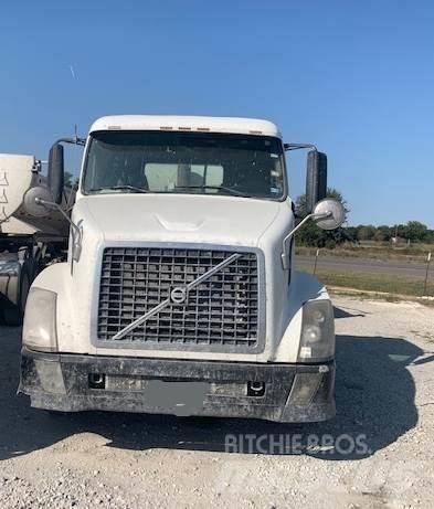 Volvo  Truck Tractor Units