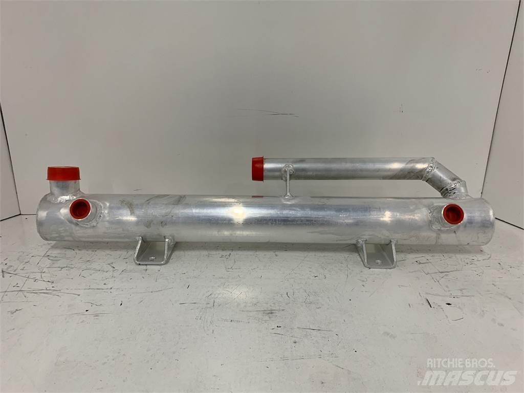 CASE 721B Radiators