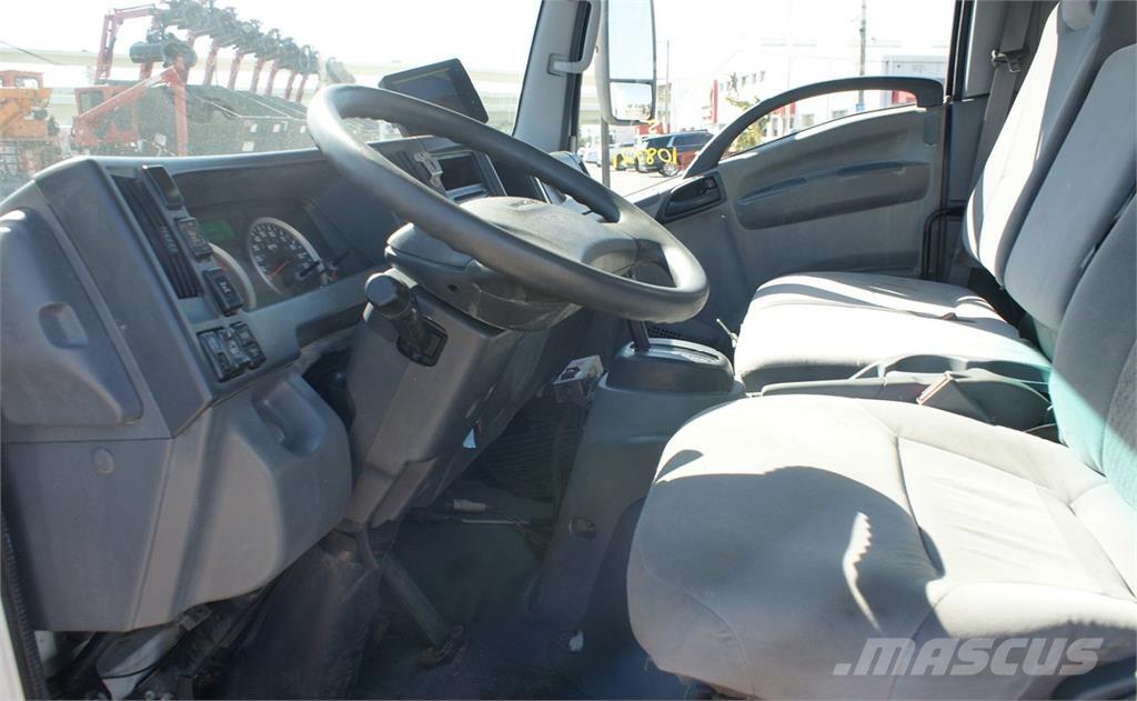 Isuzu NRR Waste trucks