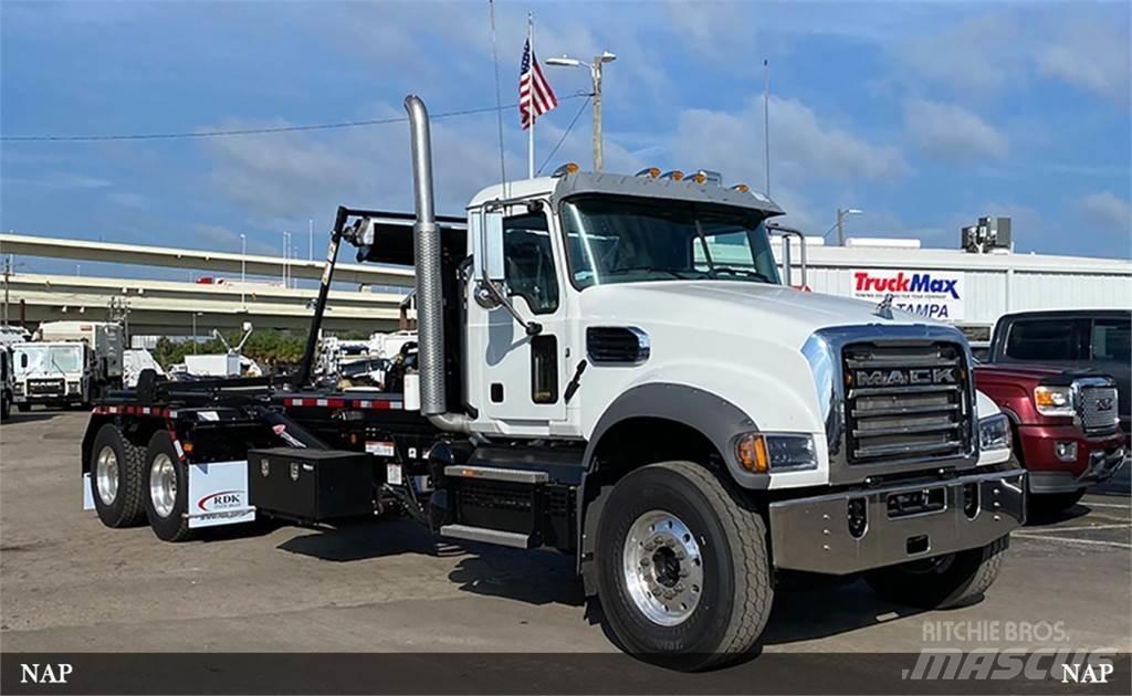Mack Granite Demountable trucks