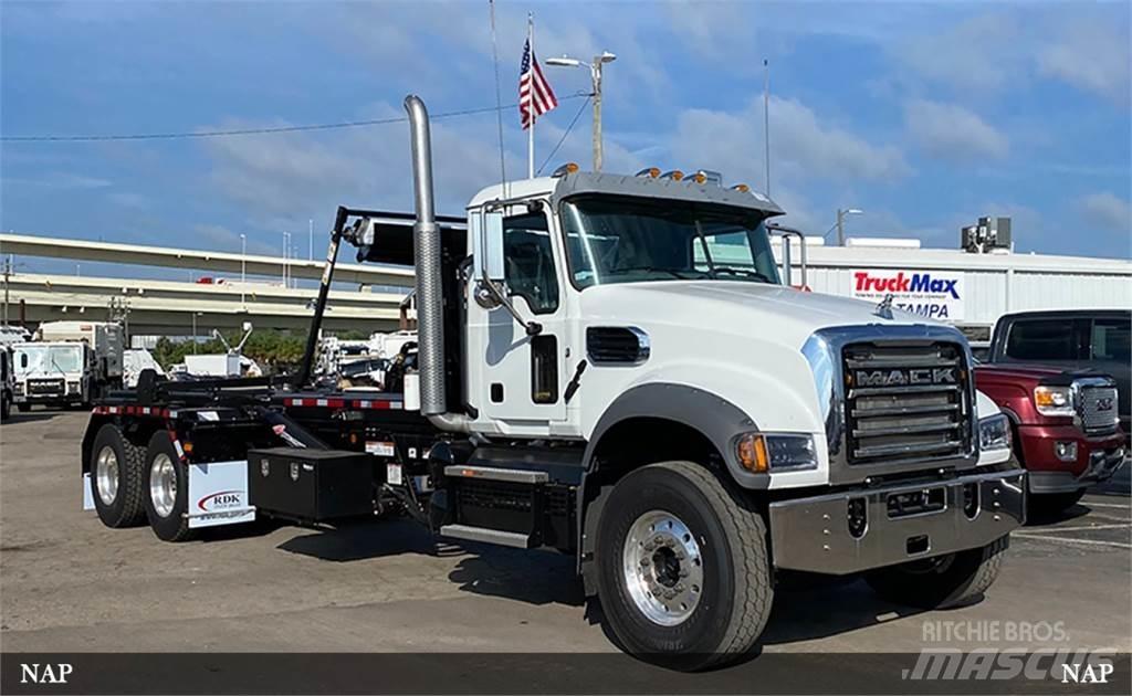 Mack Granite Demountable trucks