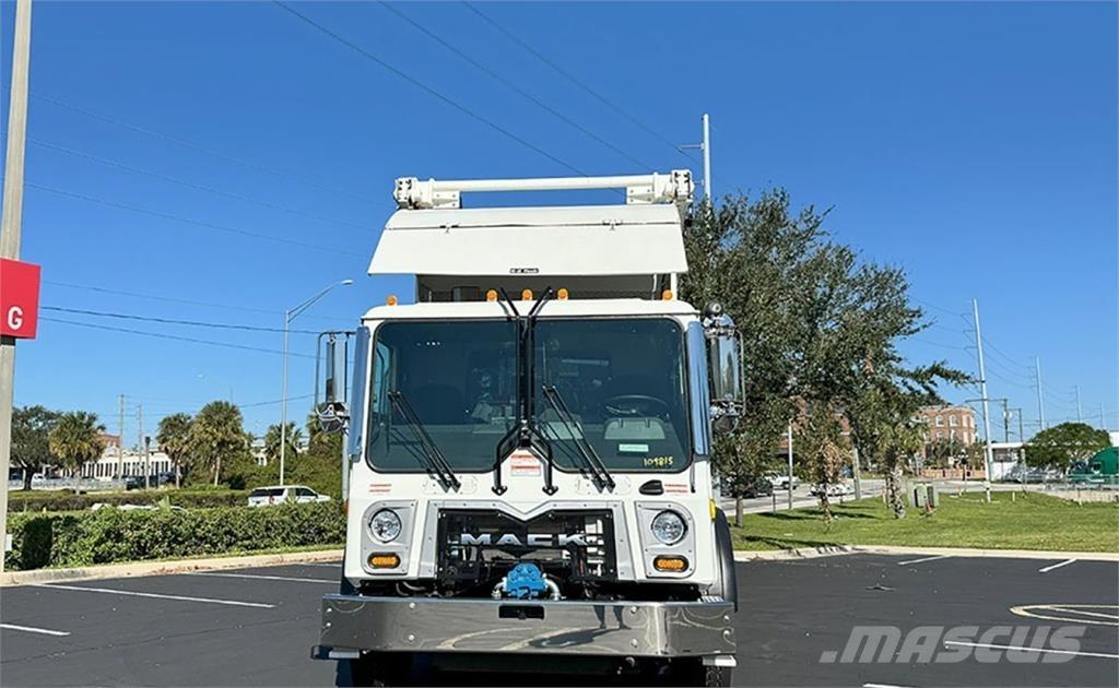 Mack TE64 Waste trucks