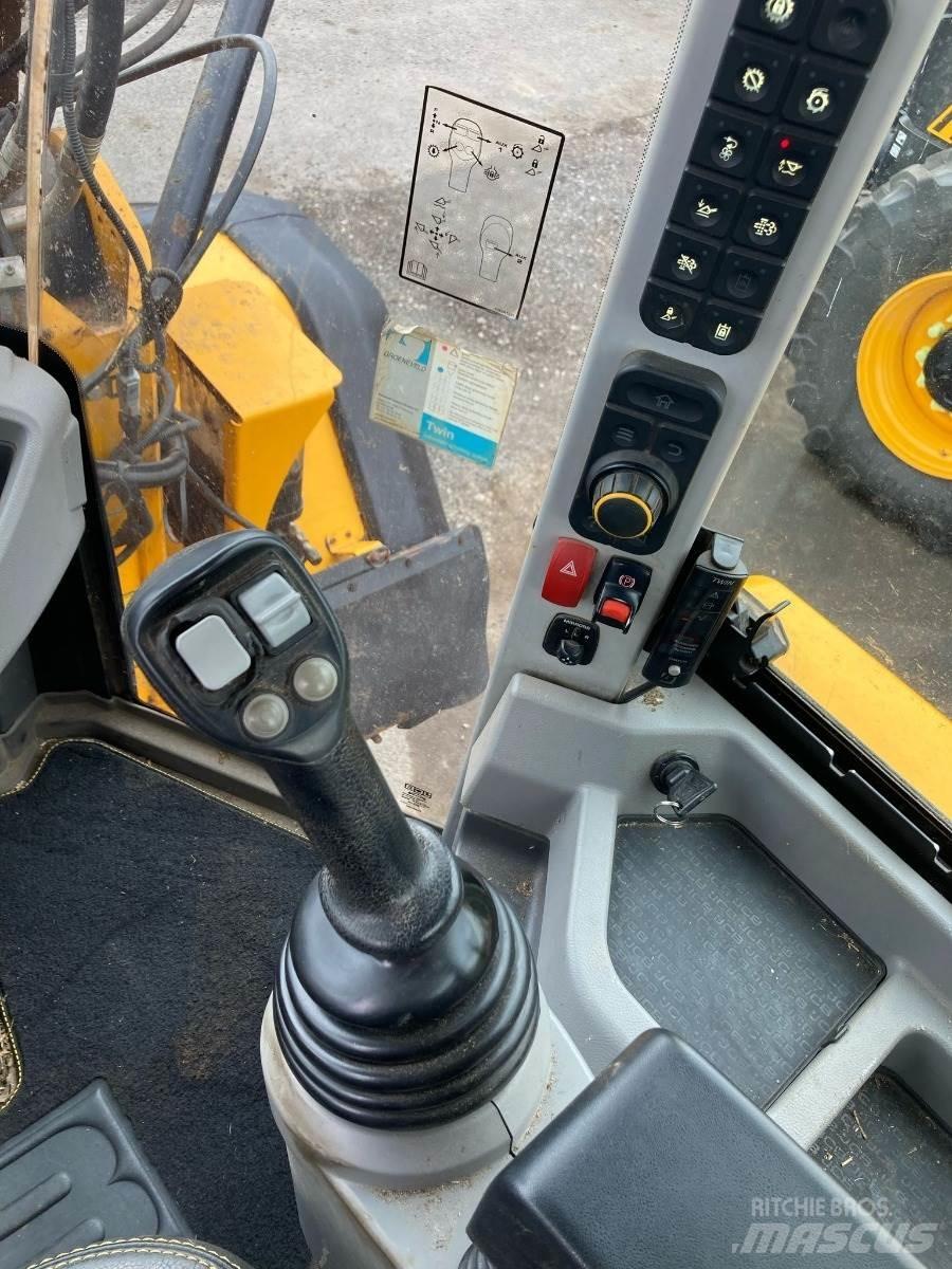 JCB 435S Farming telehandlers