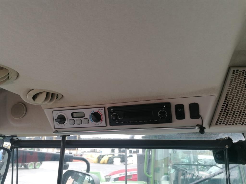 Valtra S324 Tractors