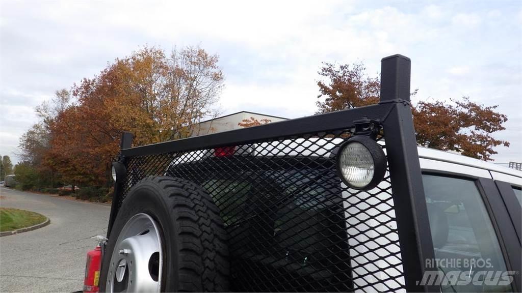Ford F-550 Flatbed/Dropside trucks