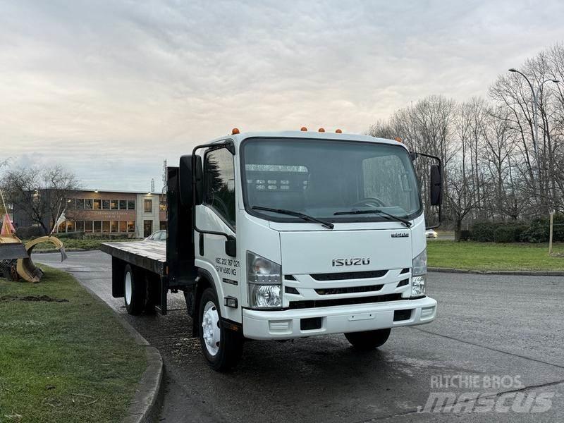 Isuzu NPR Flatbed/Dropside trucks