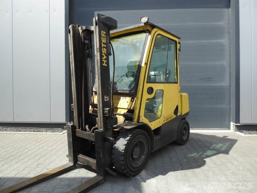 Hyster H3.0XT Diesel trucks