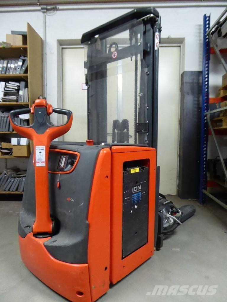Linde L14 Pedestrian stacker