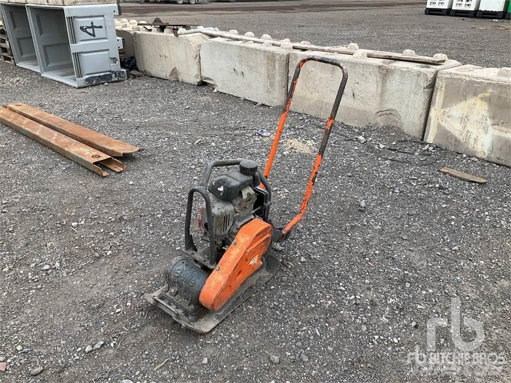 Belle LX3251 Vibrator compactors