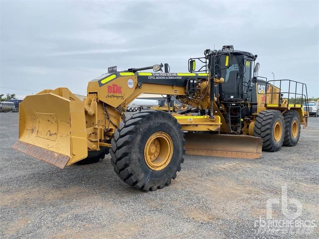 CAT 16M Graders