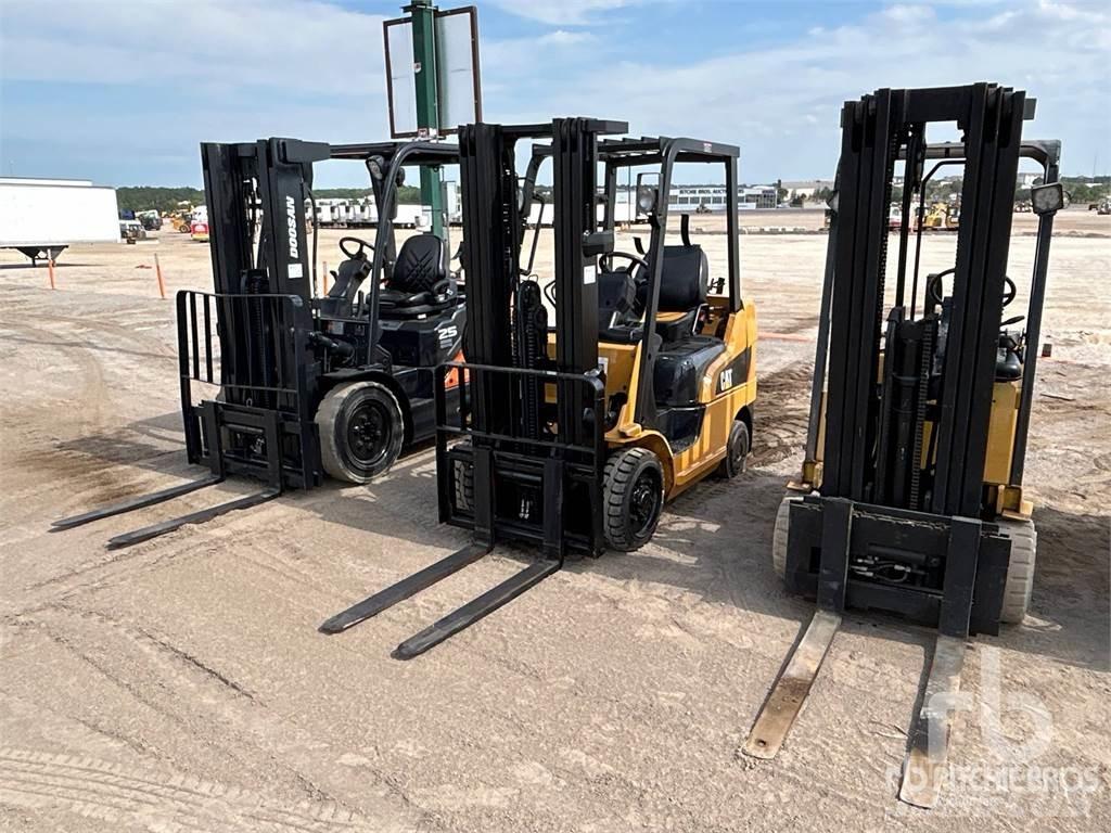 CAT 2C5000 Diesel trucks