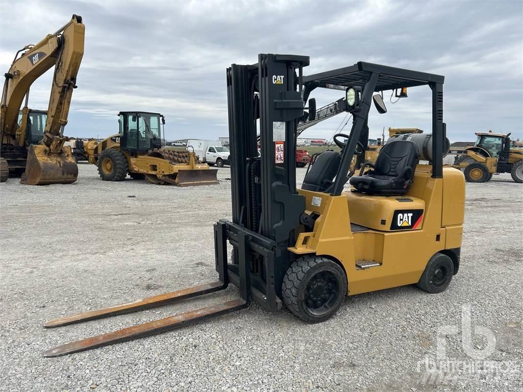 CAT GC35K Diesel trucks