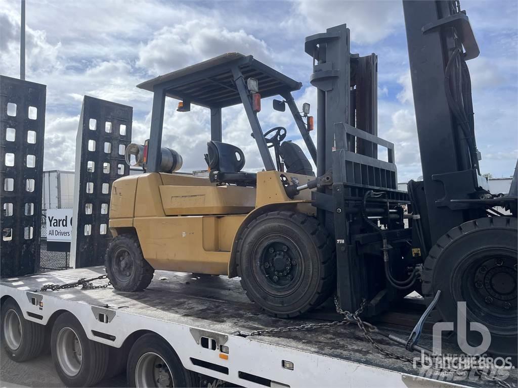 CAT GP40KLT Diesel trucks