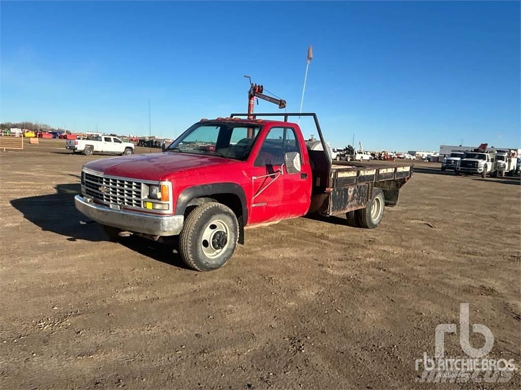 Chevrolet 3500 Flatbed/Dropside trucks