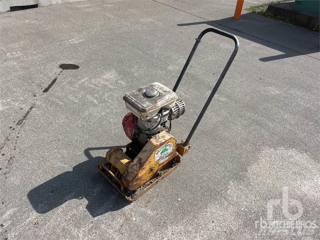  Concrete Vibrator compactors