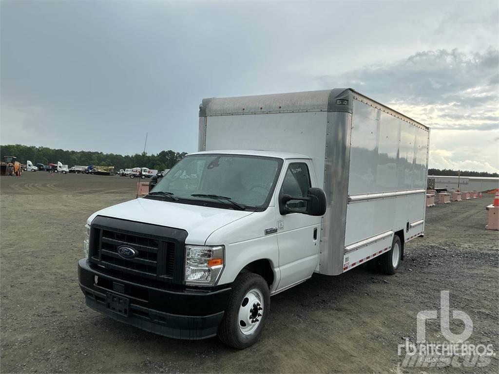 Ford E-350 Panel vans