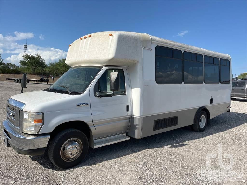 Ford E450 Intercity bus