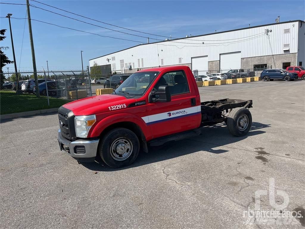 Ford F-250 Chassis Cab trucks