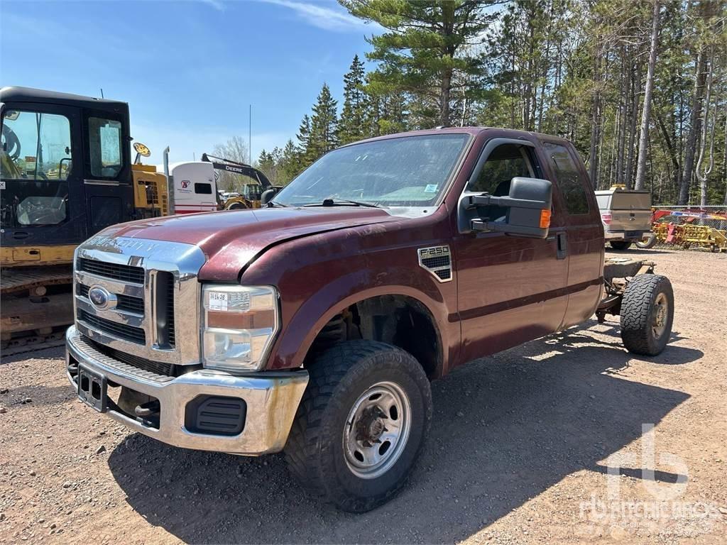 Ford F-250 Chassis Cab trucks
