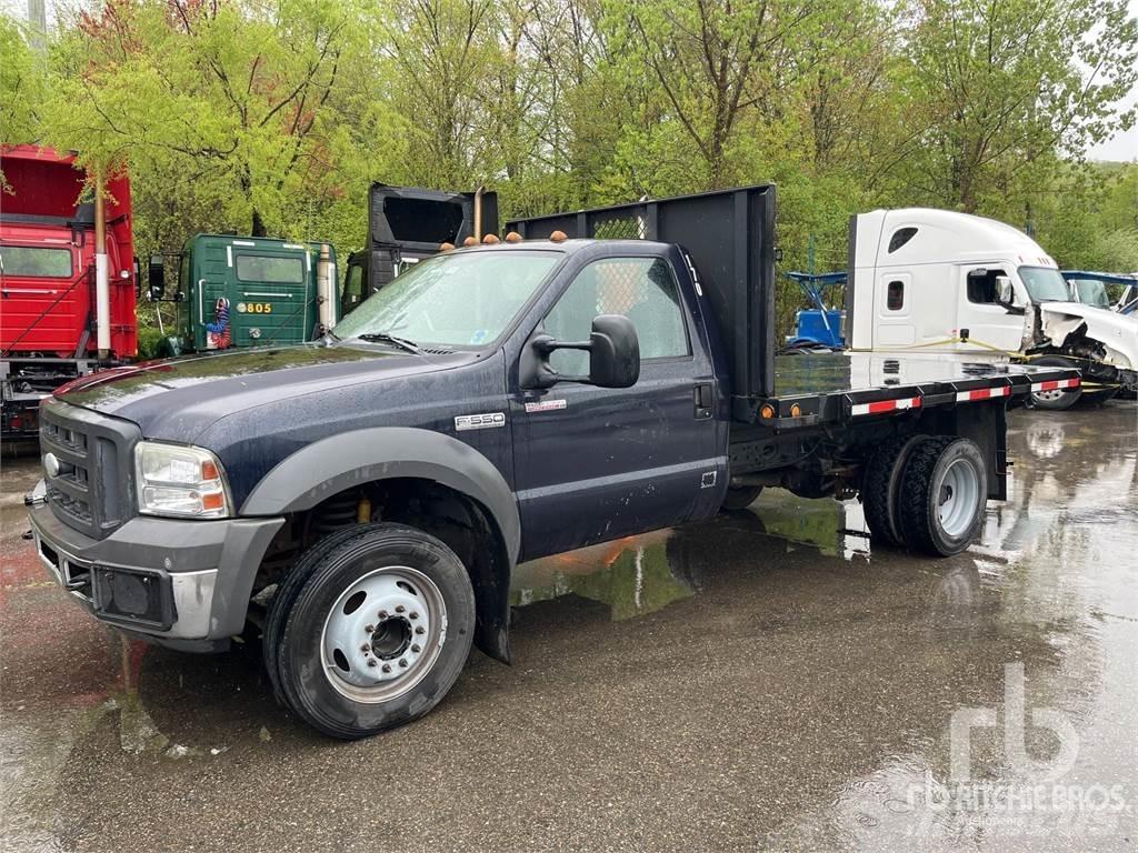 Ford F-550 Flatbed/Dropside trucks