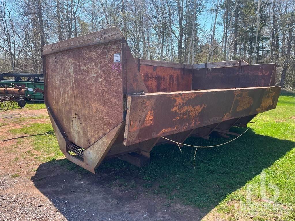 Gehl 750 Bale trailers