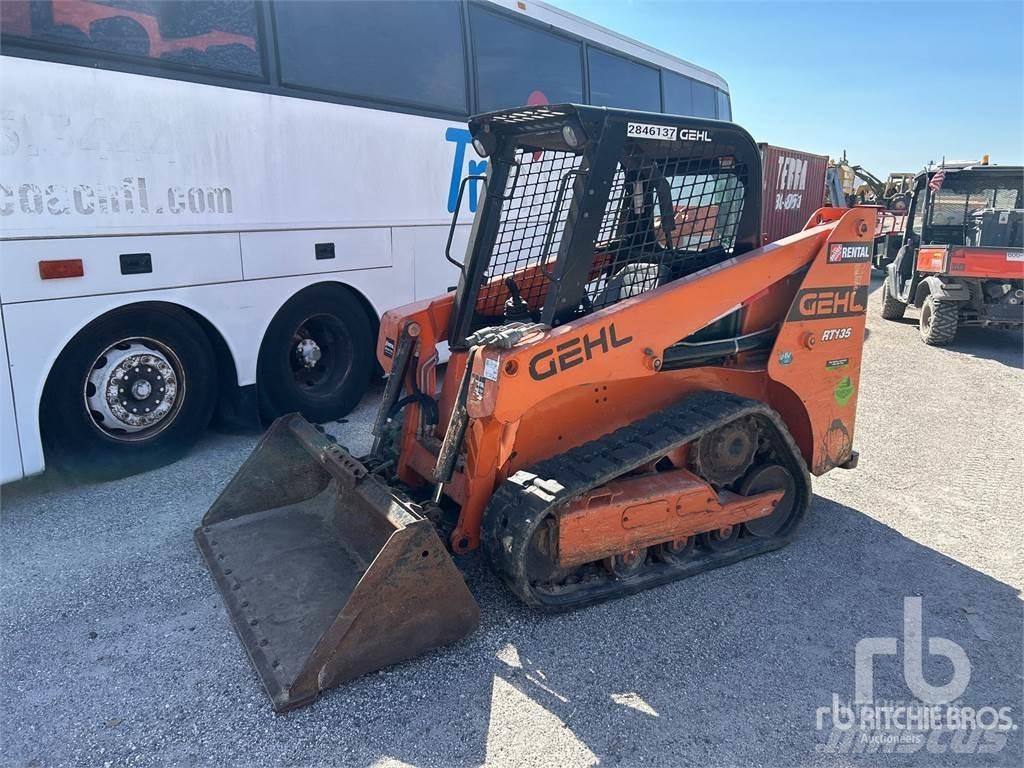 Gehl RT135 Skid steer loaders