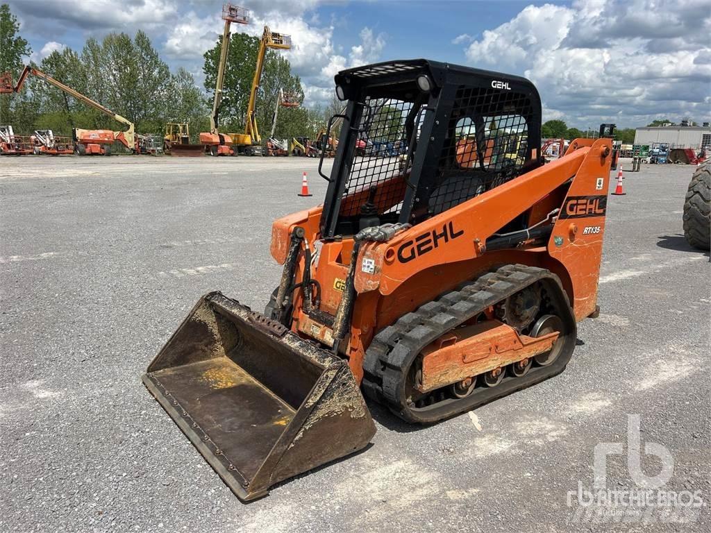 Gehl RT135 Skid steer loaders