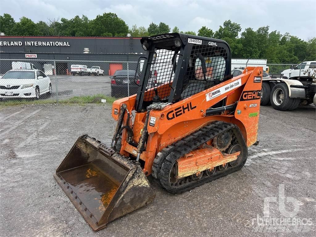 Gehl RT135 Skid steer loaders