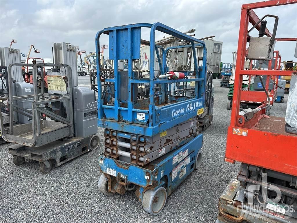 Genie GS-1930 Scissor lifts
