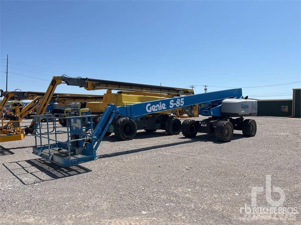 Genie S-85 Articulated boom lifts