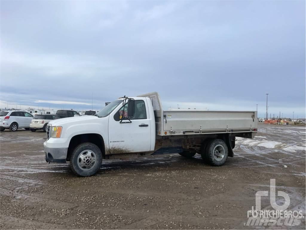 GMC 3500HD Flatbed/Dropside trucks