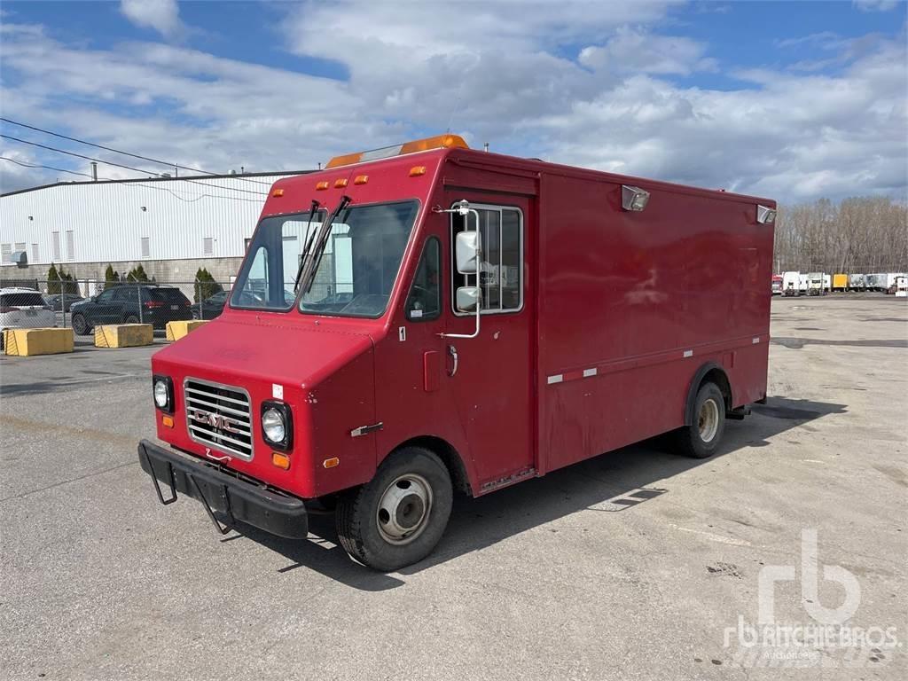 GMC P3500 Panel vans