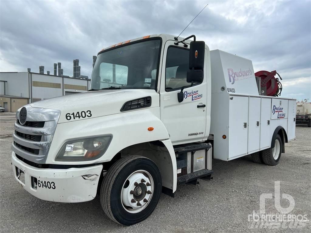 Hino 268 Municipal / general purpose vehicles