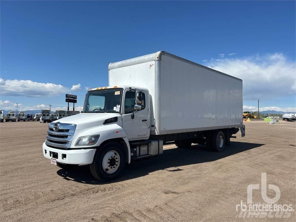 Hino 4x2 Panel vans
