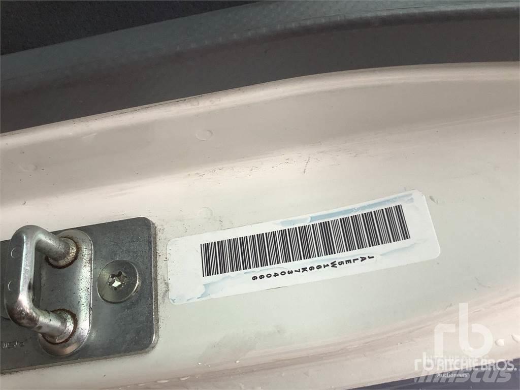 Isuzu NRR Temperature controlled