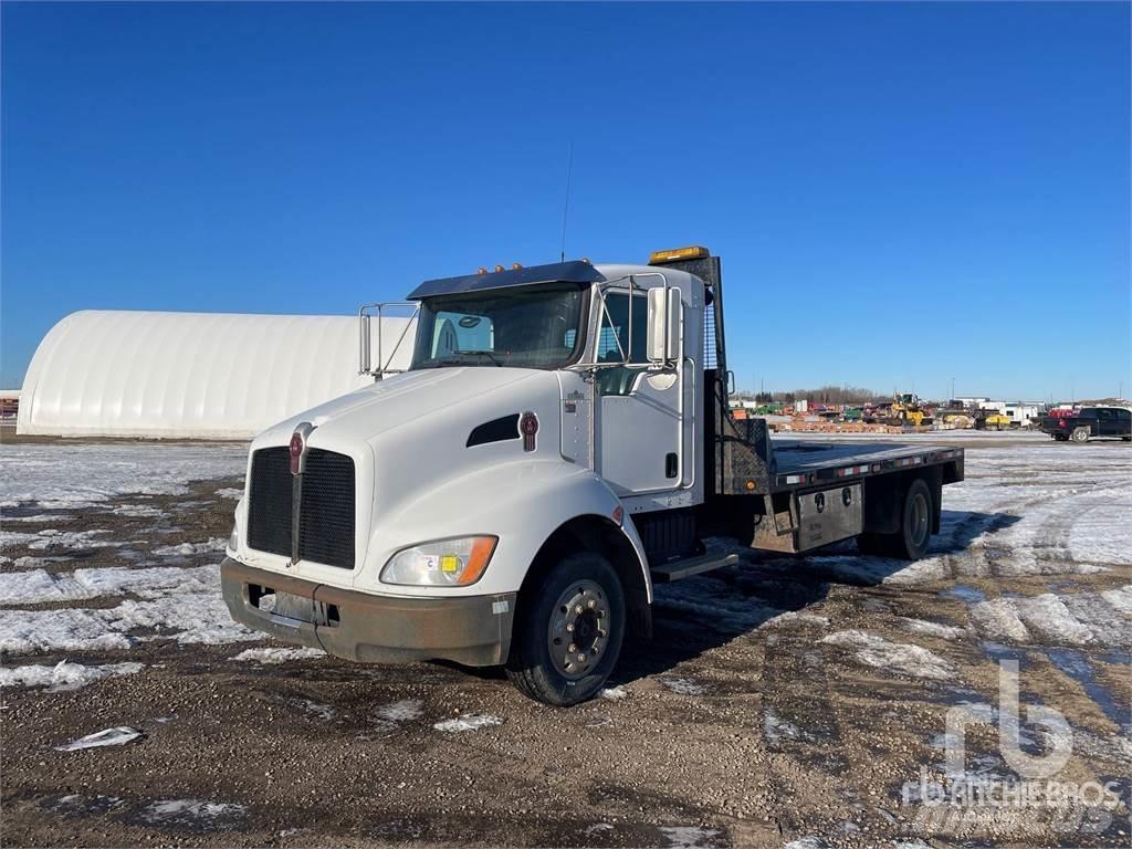 Kenworth T300 Flatbed/Dropside trucks