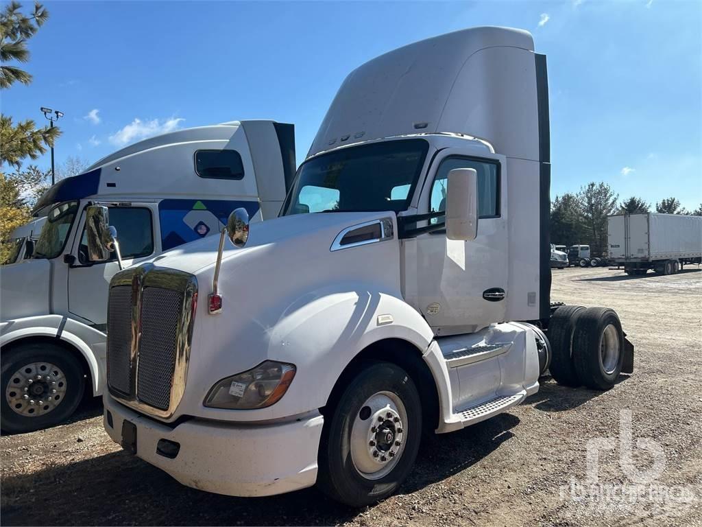Kenworth T680 Truck Tractor Units