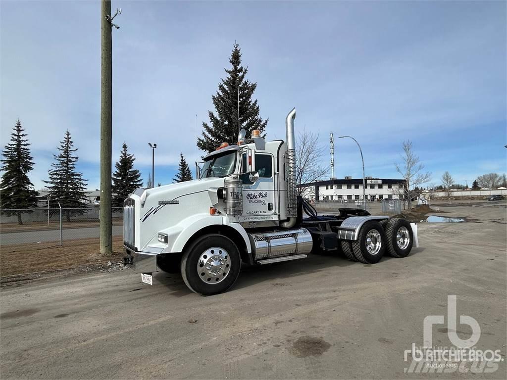 Kenworth T800 Truck Tractor Units