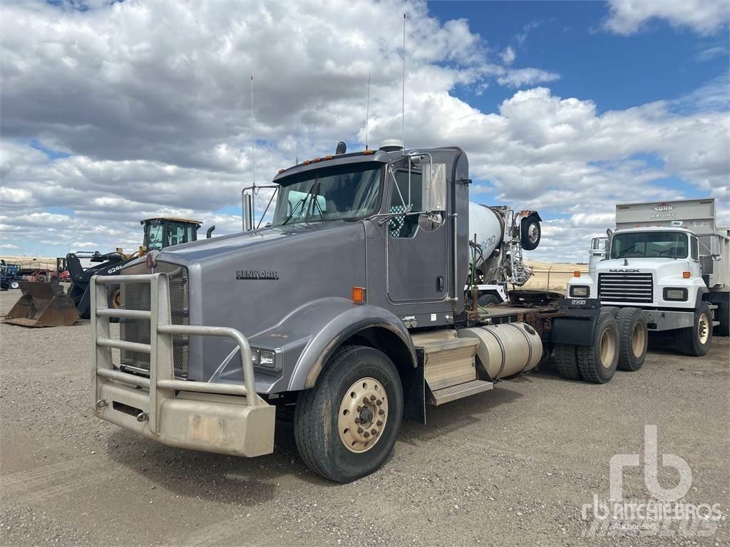 Kenworth T800 Truck Tractor Units