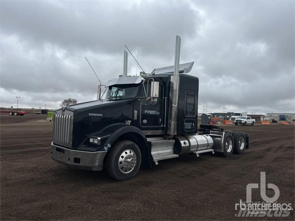 Kenworth T800 Truck Tractor Units
